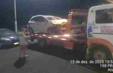 Pinhão - Capotamento na PR-170 deixa motorista gravemente ferido 